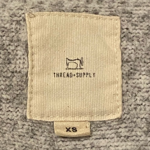 Thread & Supply Women's XSmall 1/4 Zip
Gray Pullover Crop Sweater Sweatshirt - Picture 6 of 13